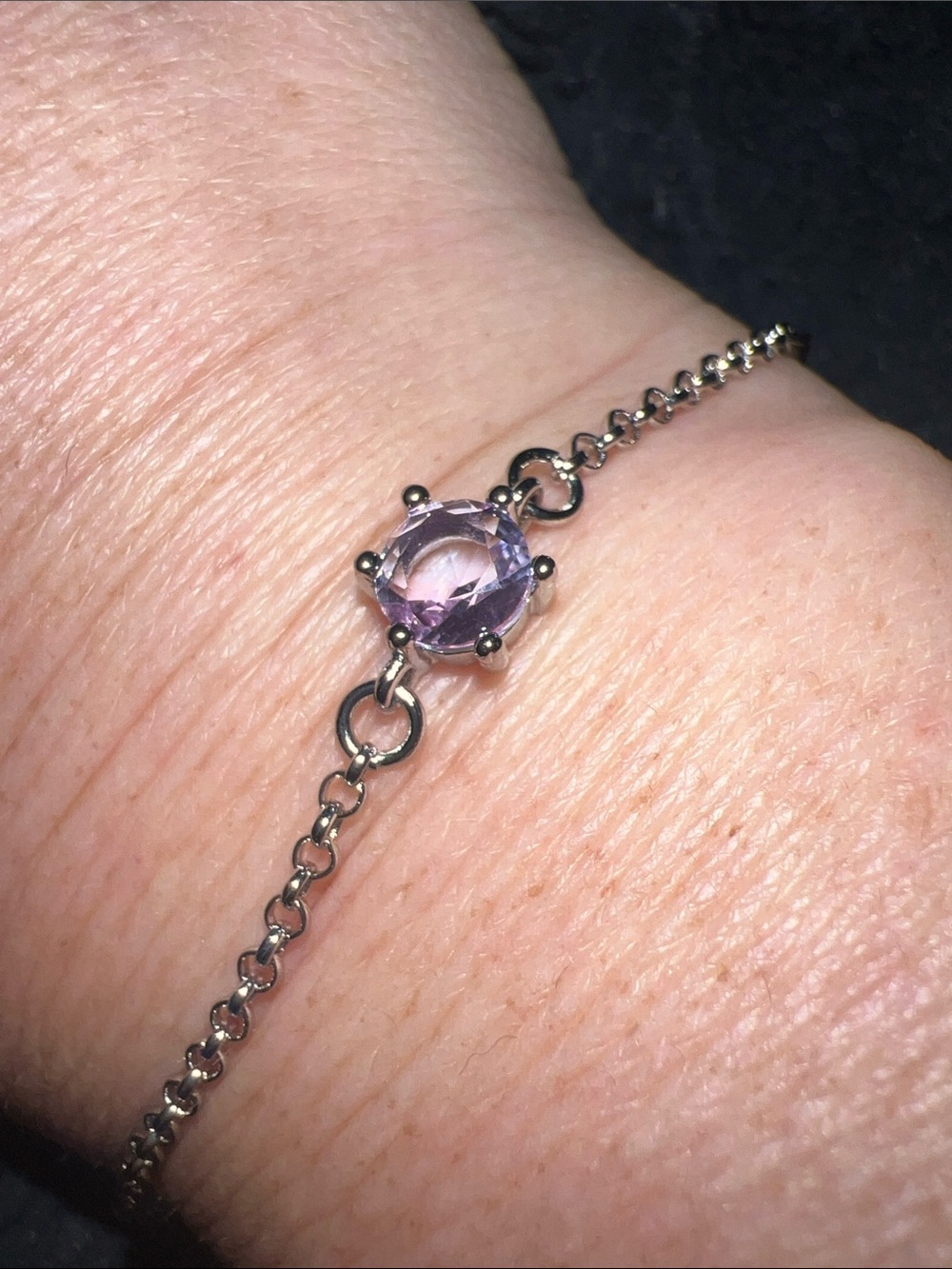 Delicate dainty Silver Bracelet with Light Purple Gemstone